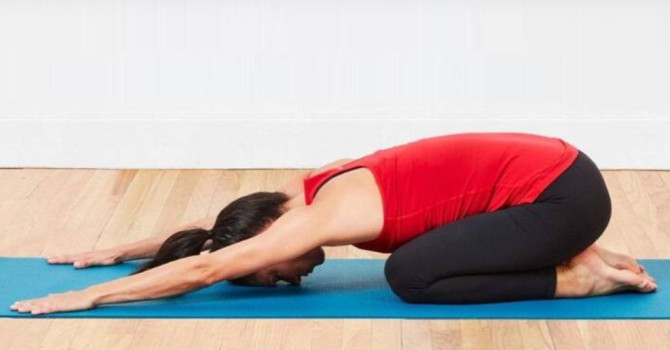 बालासन (Child’s Pose)